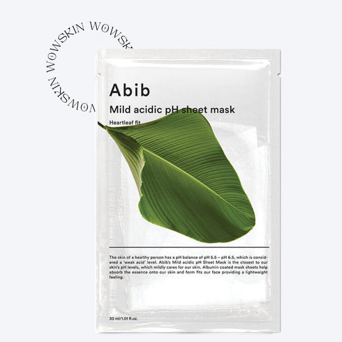 Abib Mild Acidic pH Sheet Mask Heartleaf Fit – Calmarea pielii sensibile cu pH echilibrat
Această mască de față coreeană cu Heartleaf (Houttuynia Cordata) este creată pentru a calma, hidrata și echilibra pielea sensibilă sau iritată. Cu un pH ușor acid (5.5), masca ajută la întărirea barierei cutanate, reducerea roșeții și combaterea inflamațiilor. Materialul moale și aderent permite o absorbție profundă a ingredientelor active, oferind un efect instant de răcorire și confort. wowskin.ro