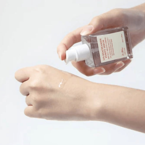 Un ser inteligent, cu formulă minimalistă, dar puternică. Dr. Althea Pro Lab oferă luminozitate, control al sebumului și calmare pielii sensibile. wowskin.ro