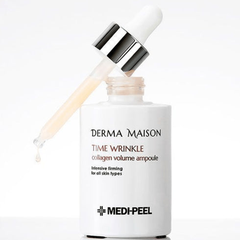 Întoarceți ceasul înapoi cu TIME WRINKLE Perfect Serum de la DERMA MAISON, o soluție sofisticată pentru întărirea intensivă a pielii îmbătrânite. Acest ser premium este formulat pentru a netezi liniile fine și ridurile, oferind o strălucire tinerească. Designul elegant al flaconului cu pompiță albă reflectă abordarea modernă a serului în ceea ce privește îngrijirea pielii