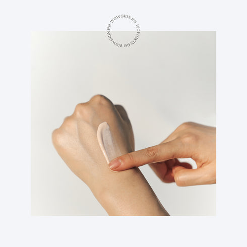 Madagascar Centella Tone Brightening Tone-up Sunscreen - WowSkin Romania