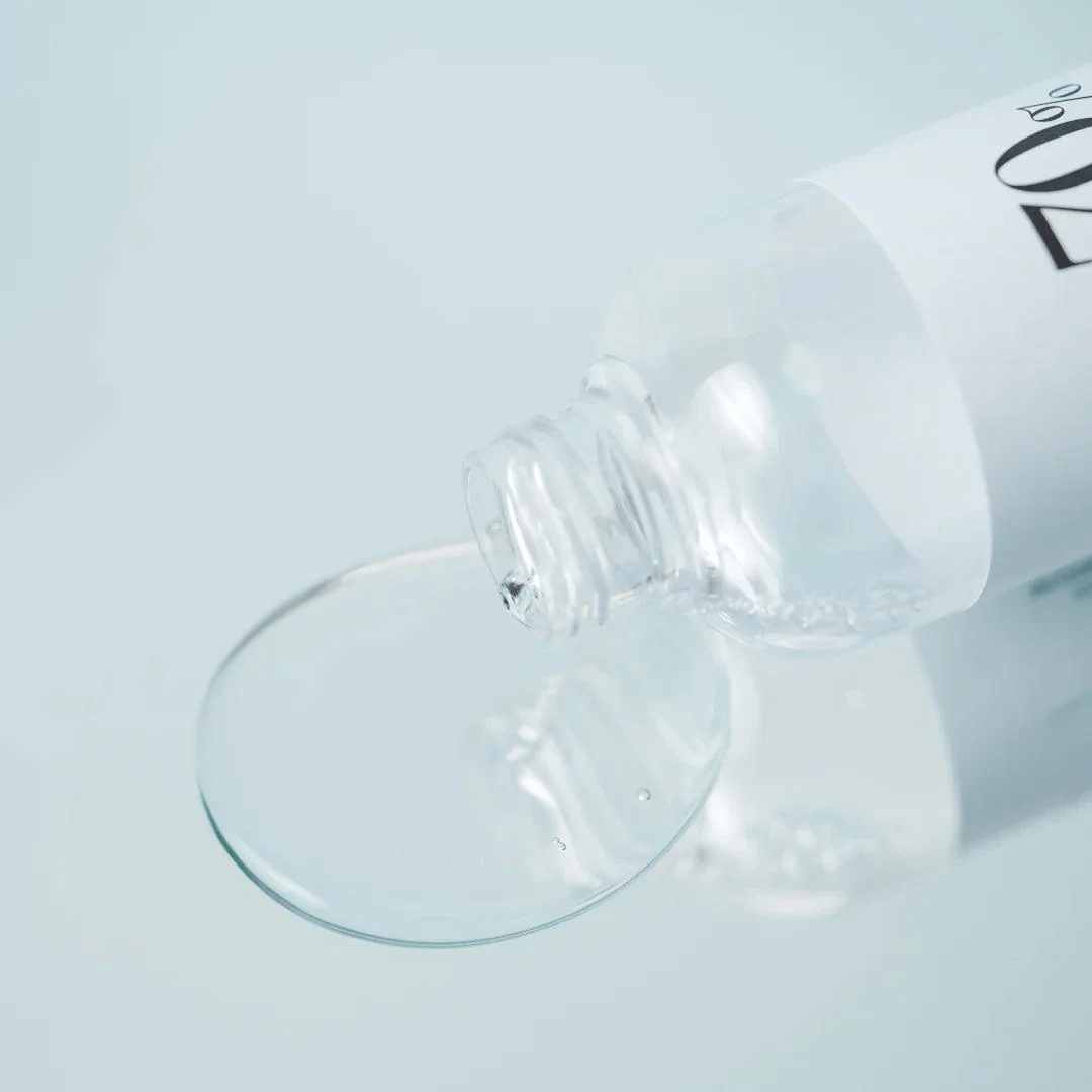 Anua Birch Moisture Boosting Toner calmează roșeața și întărește bariera pielii.
Un pas esențial în rutina coreeană pentru hidratare profundă și confort imediat.