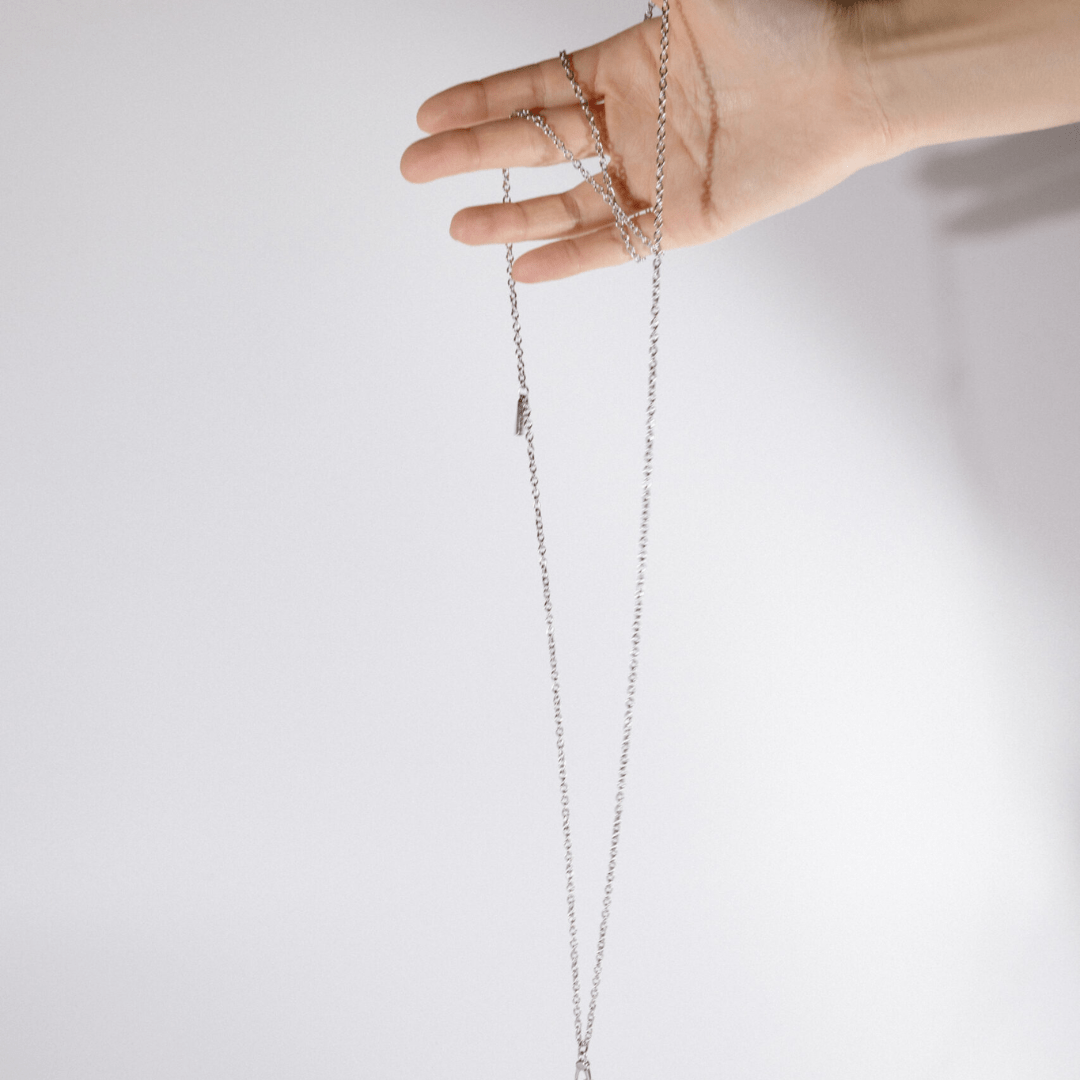 Ambalaj BRAYE Lip Sleek Multi Strap BOLD LONG – accesoriu premium, design coreean, finish metalic bold